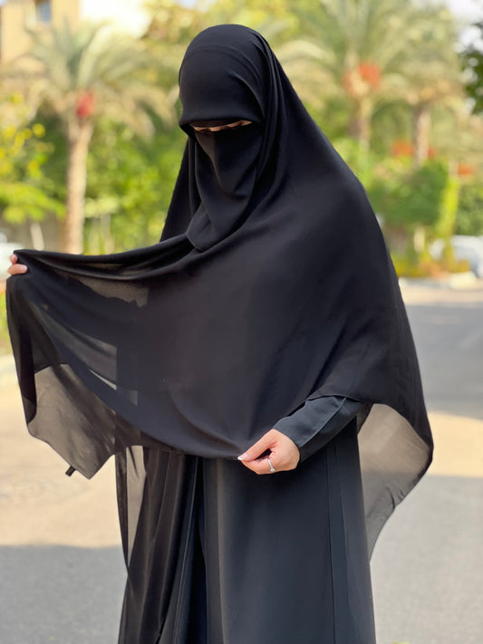 Square hijab